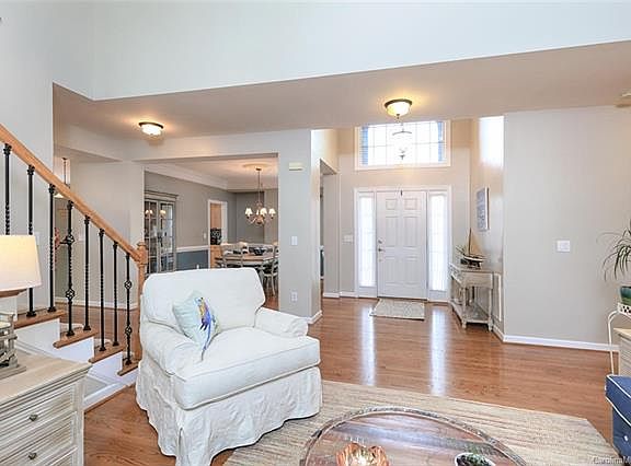 5th image of 146 Longboat Rd