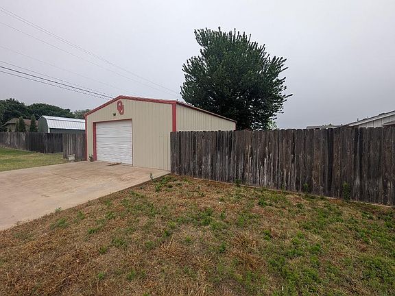 4th image of 1023 34th St