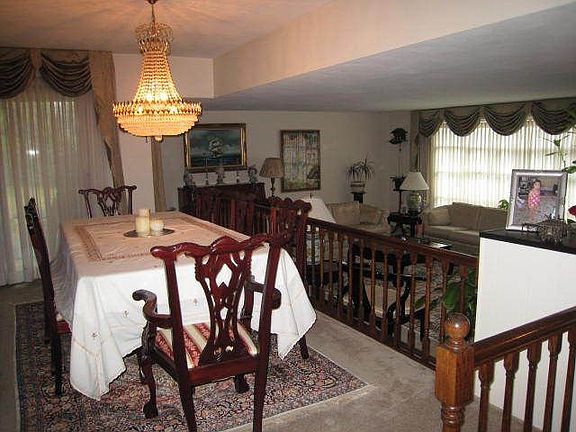 4th image of 48615 Lakeview Cir