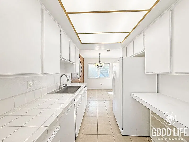 3 bed, 2.5 bath, 1494 sqft, $3,400 — Photo 4