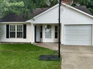 253 Sandalwood Cir, Brunswick, GA 31525