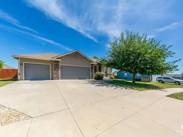 4677 N Dwight Dr, Manhattan, KS 66502