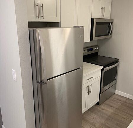 3rd image of 9511 Roosevelt Way NE APT 110
