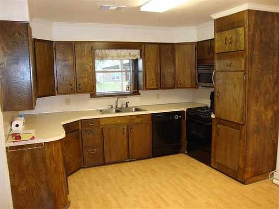 4th image of 3515 Avenue A