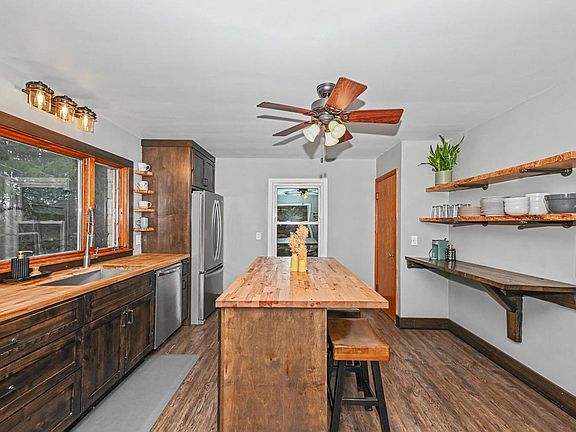 4th image of 110 Polk STREET