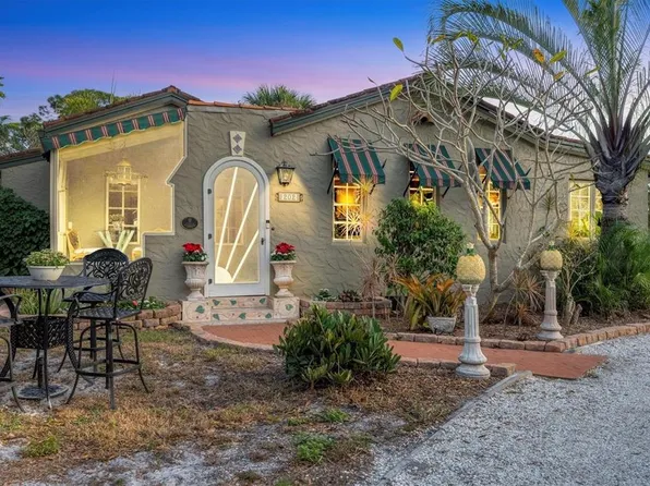 202 Pocono Trl E, Nokomis, FL 34275