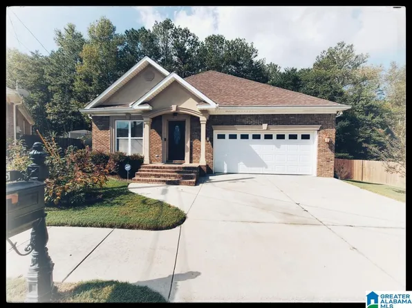 145 Right Fork Ln, Oxford, AL 36203