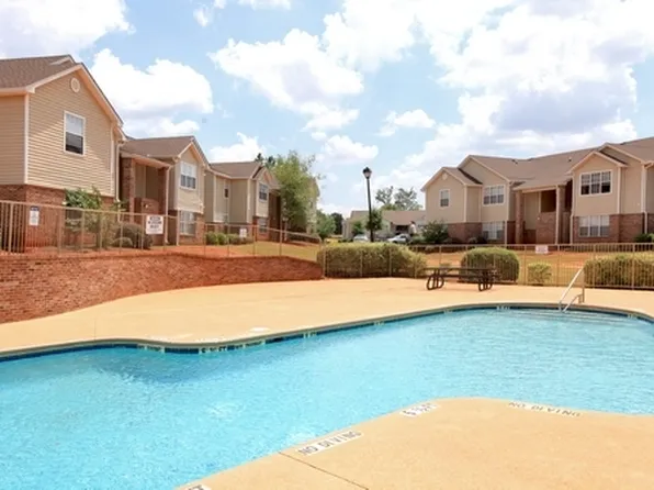 Robins Landing, 320 Carl Vinson Pkwy, Warner Robins, GA 31088