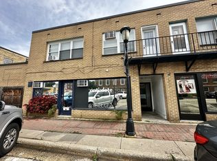 143 N 6th Ave, West Bend, WI 53095