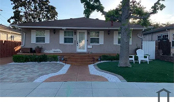 4 bed, 1764 sqft, $4,695 — Photo 2