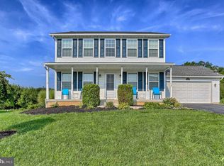 153 W Imperial Dr, Aspers, PA 17304