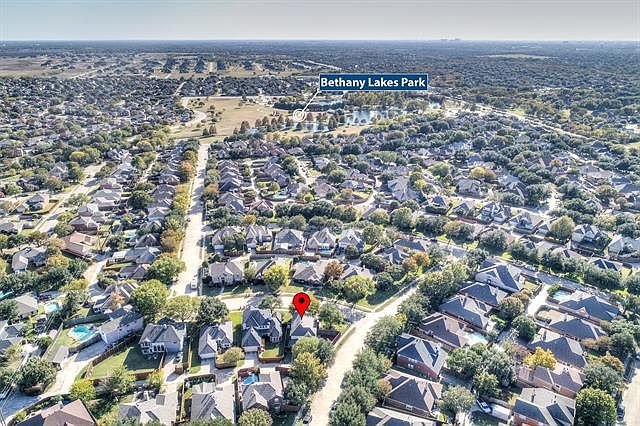 1st image of 501 Stretford Ln