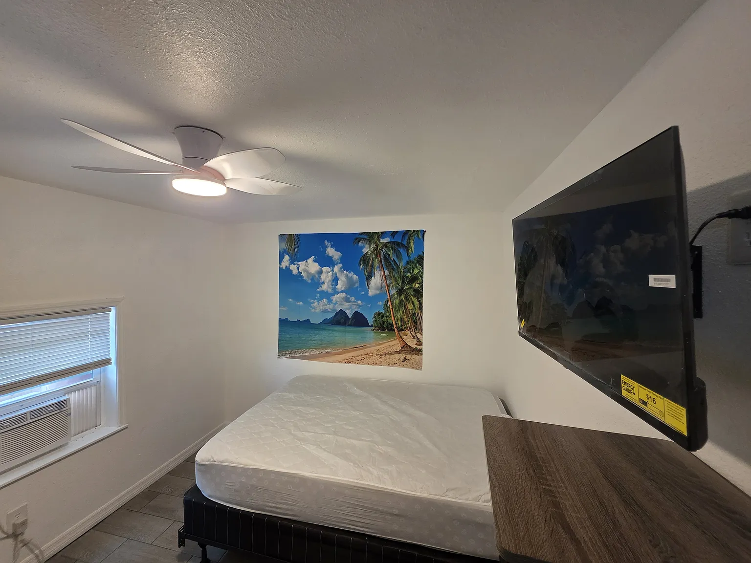 3 bed, $675 — Photo 1