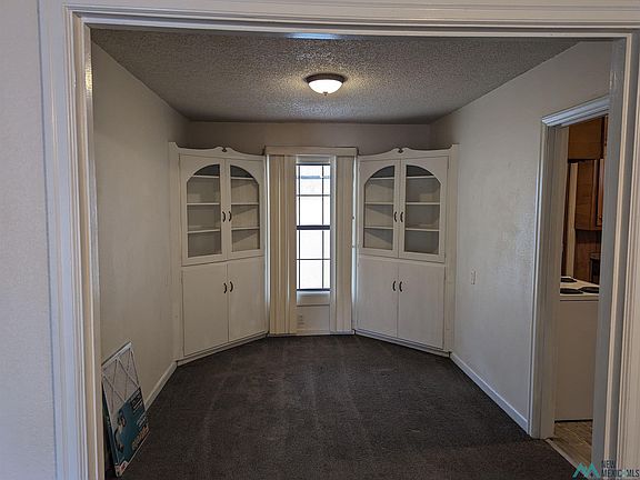 3rd image of 308 S Avenue J
