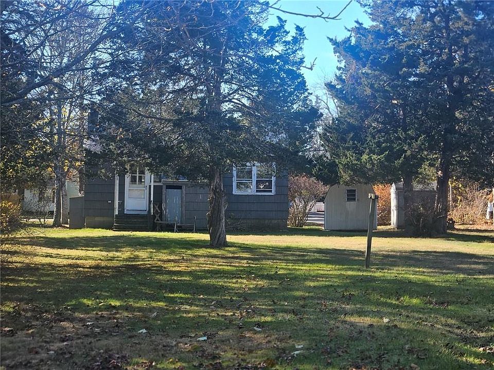 2nd image of 65 Montauk Ave