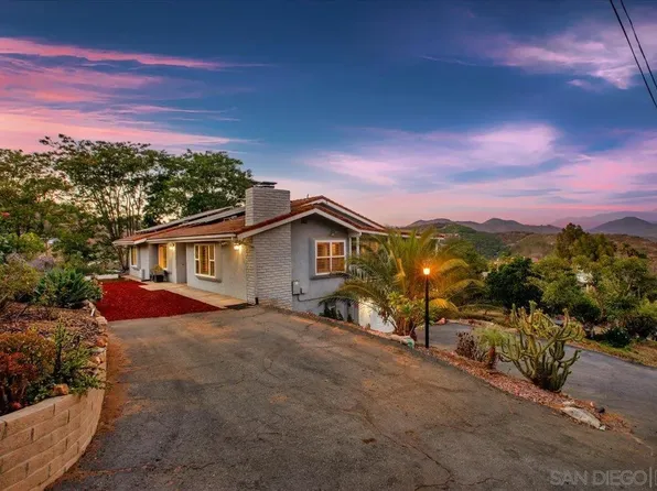 2539 Wilt Rd, Fallbrook, CA 92028