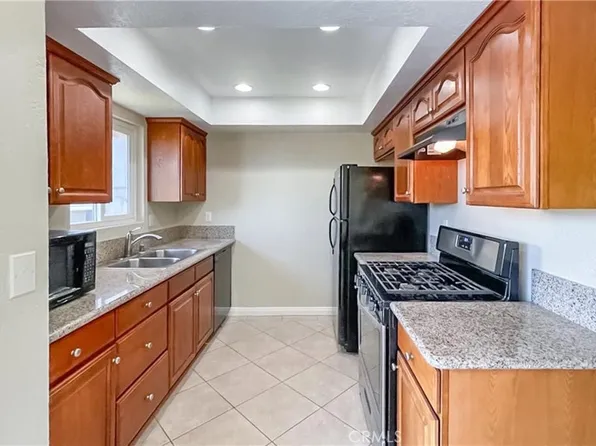 236 W Escalones APT C, San Clemente, CA 92672