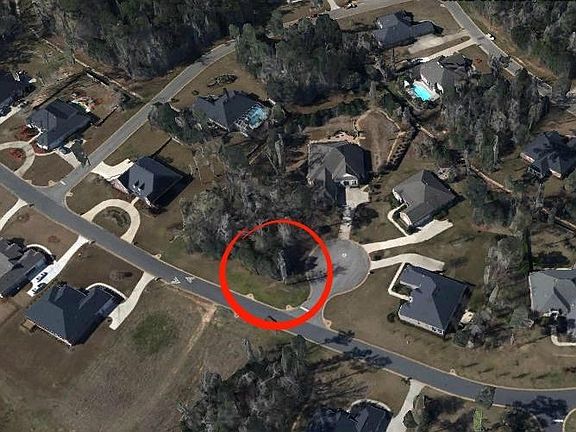 2nd image of Shoal Creek Dr
