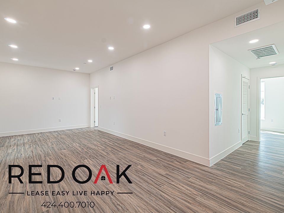 1st image of 4000 W Mont Clair St #202