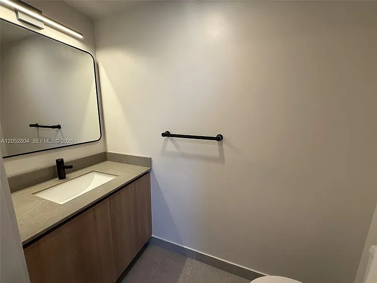 121 NE 5th St #3013 — Photo 6