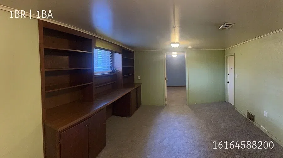 1BR/1BA Apartment Near Downtown GR at 1571 Plainfield NE #1, Grand Rapids MI — Photo 3