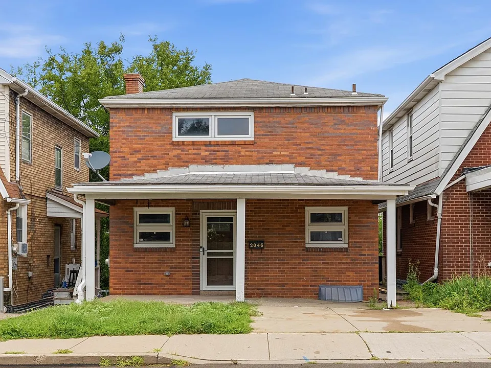 2046 Pioneer Ave