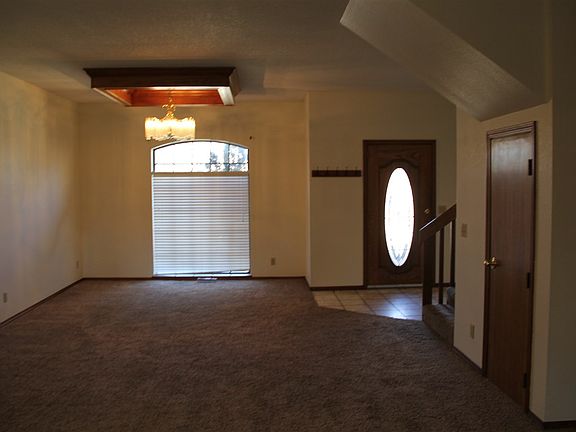 3rd image of 4001 Country Club Dr