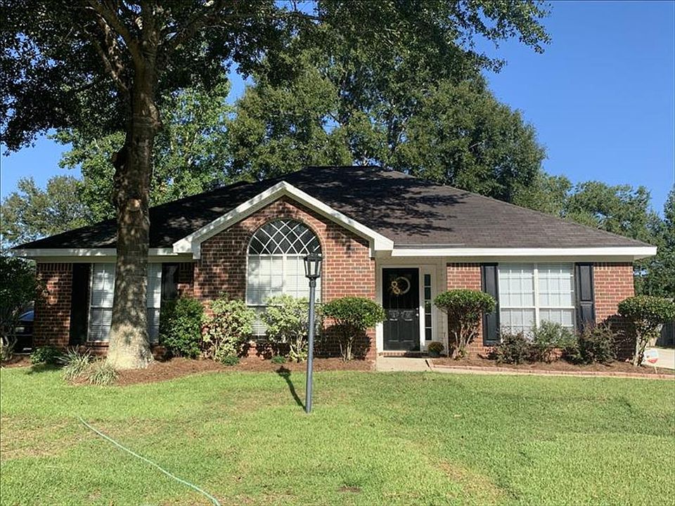 1st image of 1779 Woodmont Dr
