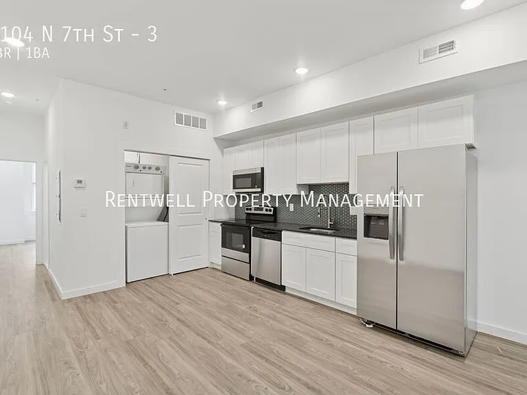 2104 N 7th St #3 — Photo 3