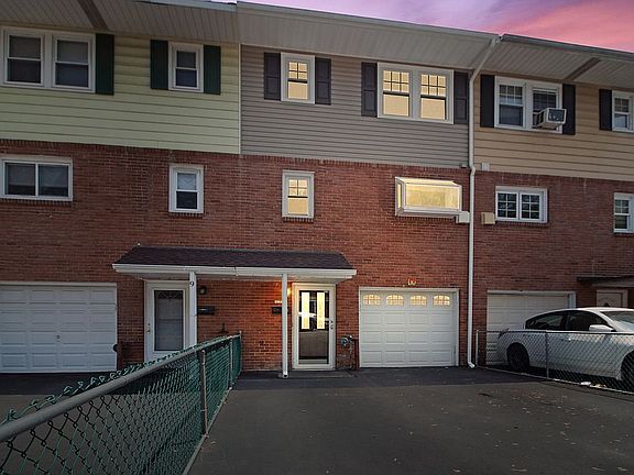 2nd image of 11 Roosevelt Dr