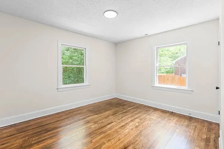 1451 Miller St — Photo 13