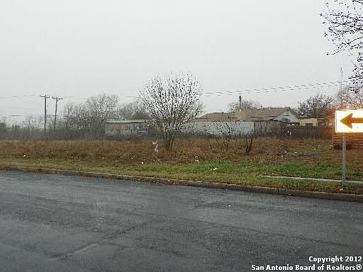 1st image of 7619 Glen Mont