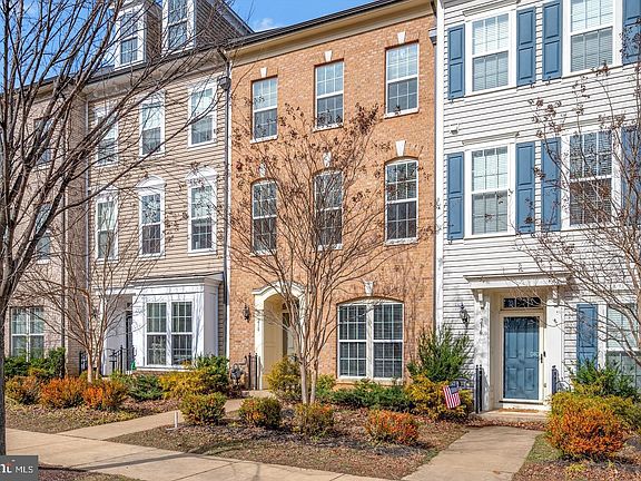 5th image of 218 Shields Rd