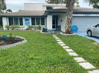 8021 Buttonwood Cir, Fort Lauderdale, FL 33321