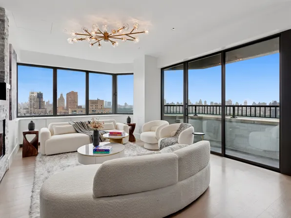 22 West 66th Street image 2 of 16