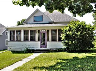 215 W 7th St, Logan, IA 51546