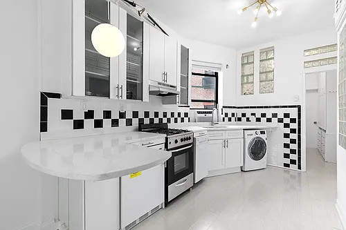 41 Perry St #3-B Photo 1