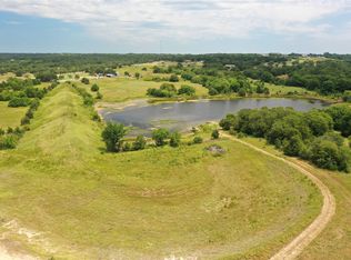 1101 School House Rd, Forestburg, TX 76239