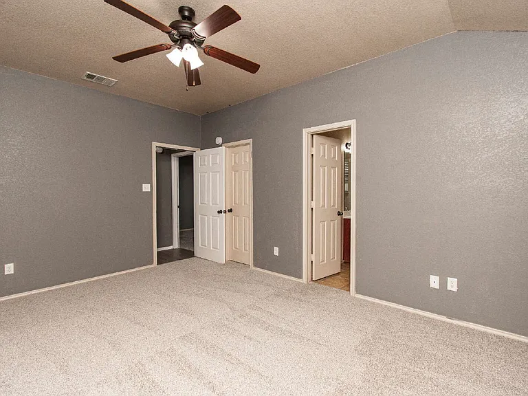 3200 Alamocitos Creek Dr — Photo 9