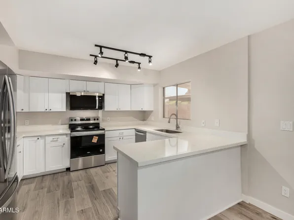 8225 E THOMAS Road, Scottsdale, AZ 85251