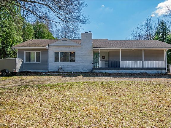 4th image of 3232 Weber Dr