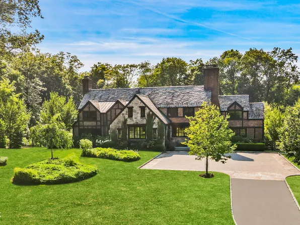 36 Alden Rd, Greenwich, CT 06831