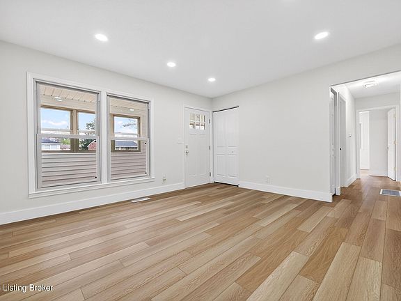 5th image of 5202 Chasewood Pl