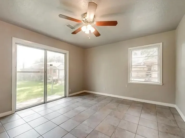 1310 Gulf St — Photo 10