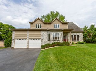 34915 N Leonard Ave, Ingleside, IL 60041