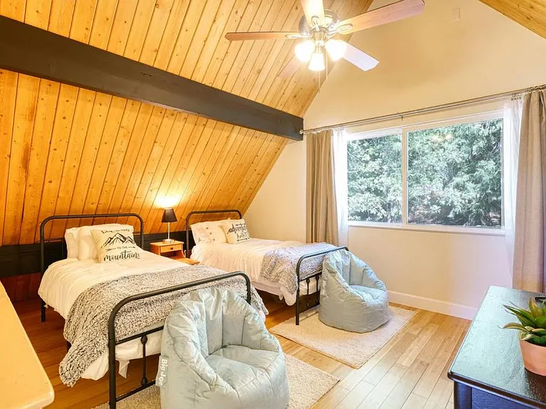 334 Weisshorn Dr — Photo 19