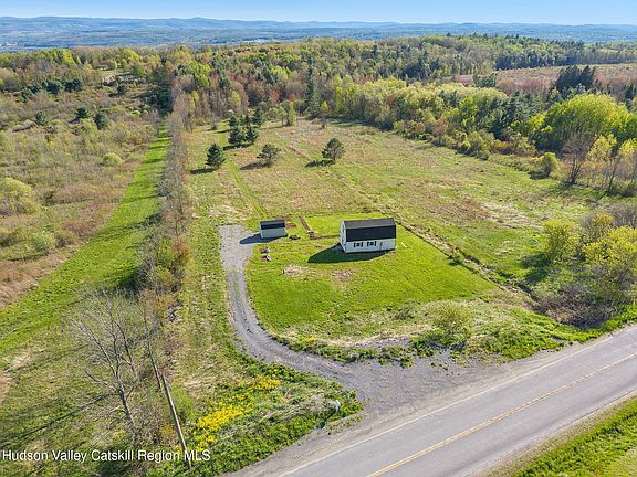 2nd image of 1054 Esperance Road