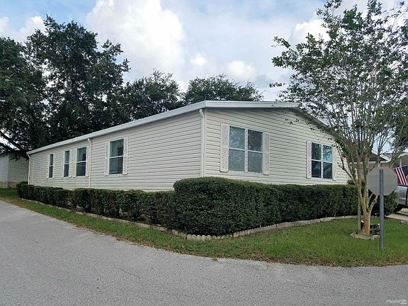 Side view of corner lot home