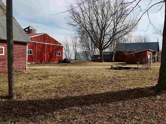 2nd image of 19636 Quail Ave