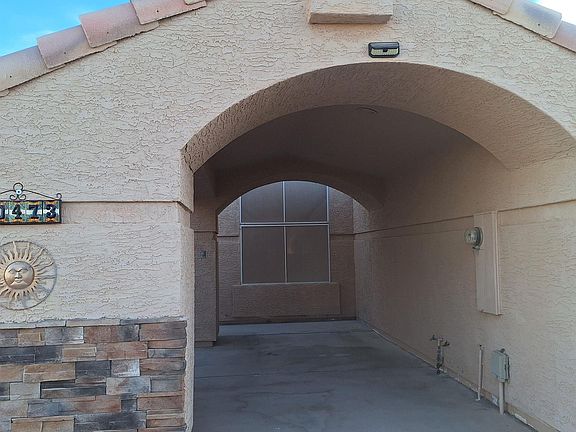 3rd image of 10473 S Avenida La Primera